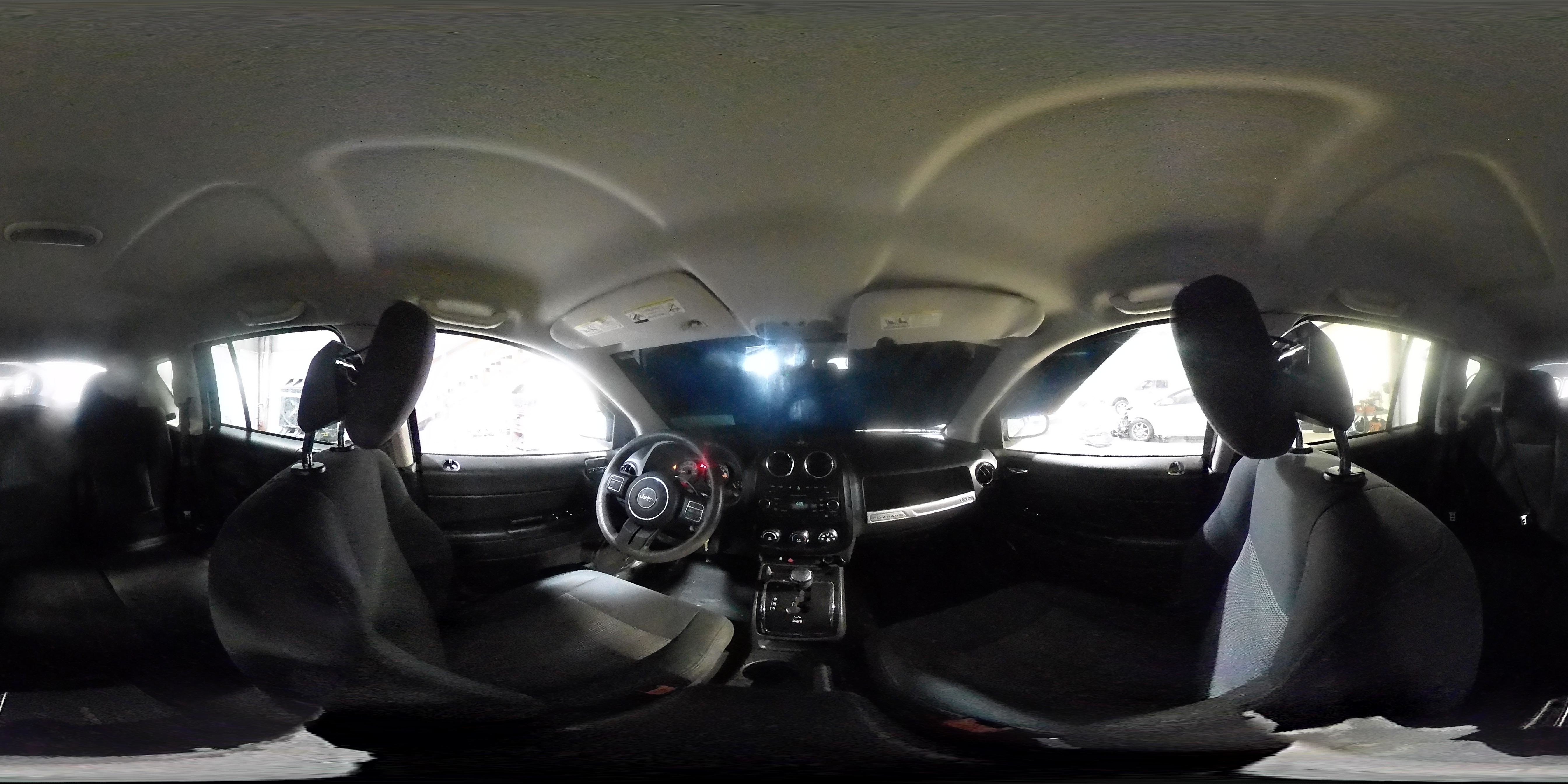 2016 Jeep Compass - Image 15