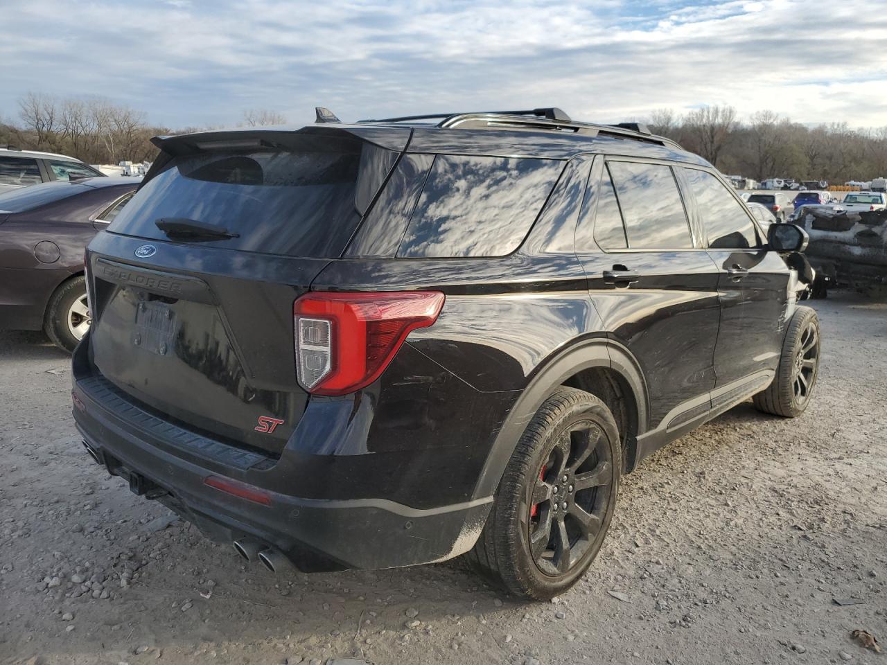 2020 Ford Explorer - Image 3