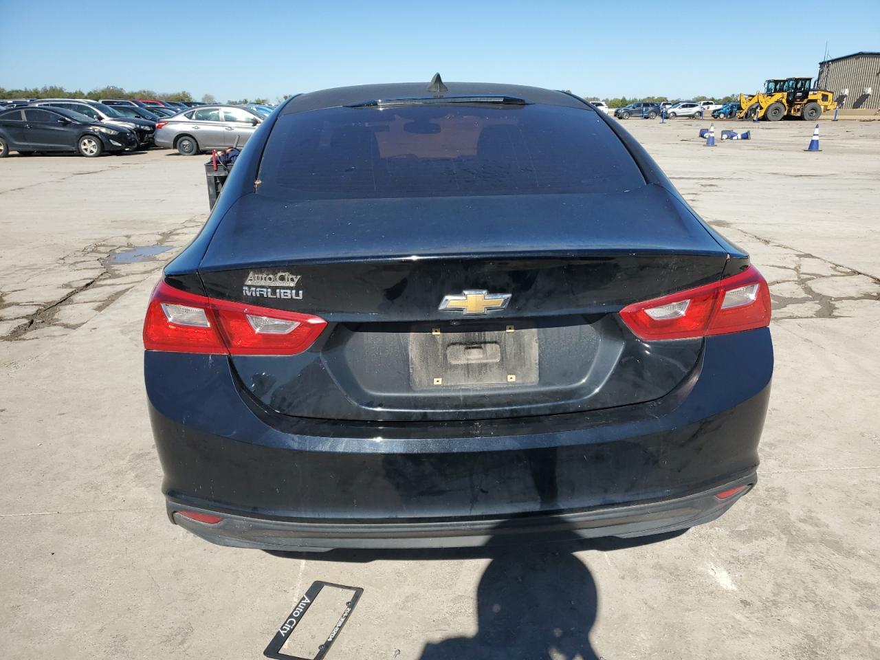 2017 Chevrolet Malibu - Image 6