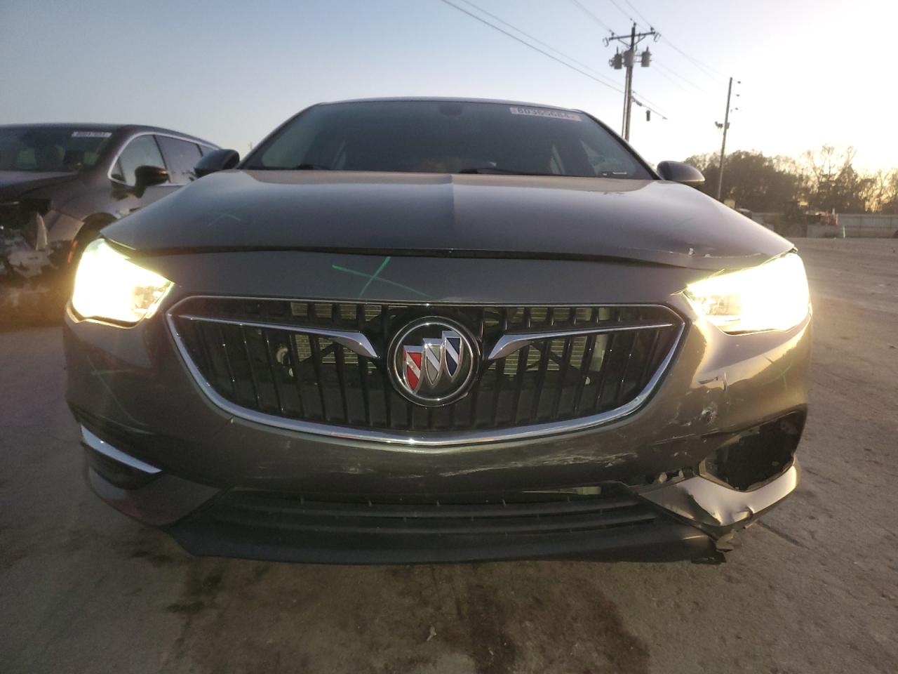 2018 Buick Regal - Image 5