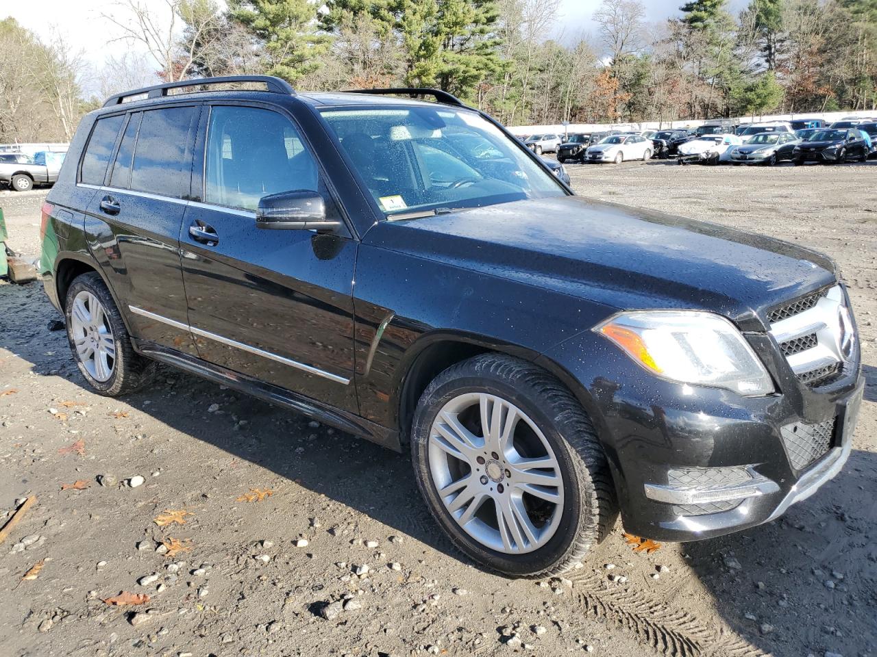 VIN WDCGG8JB2EG334063 2014 MERCEDES-BENZ GLK-CLASS no.4