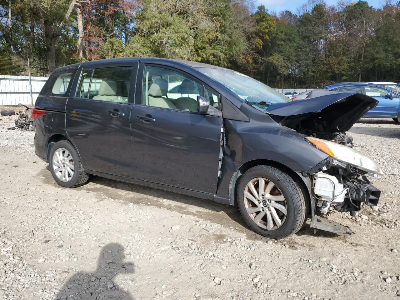2014 Mazda 5 - Image 4