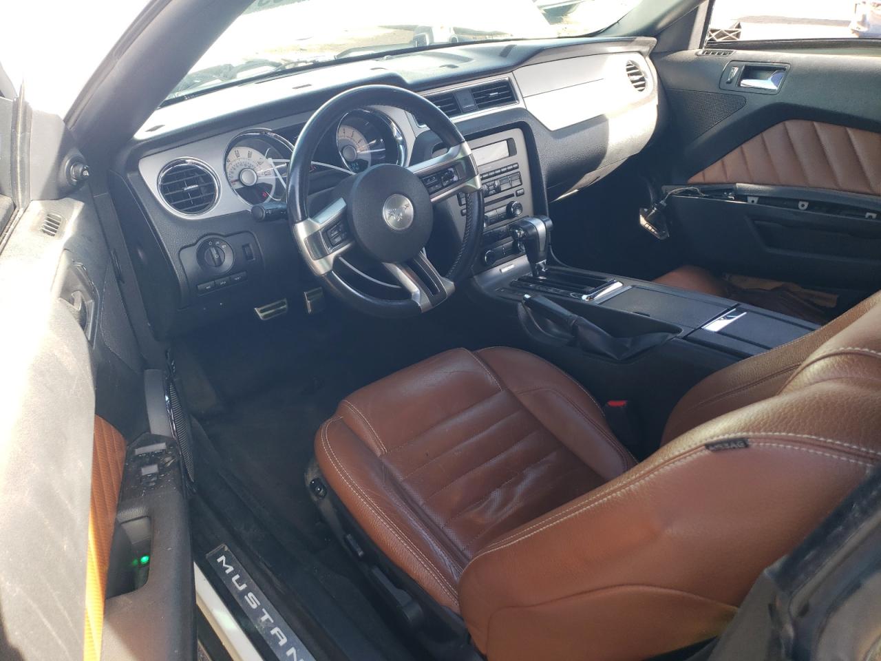 2010 Ford Mustang - Image 8