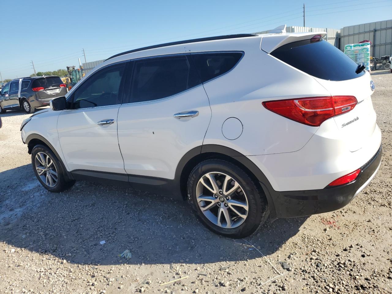 2014 Hyundai Santa Fe - Image 2