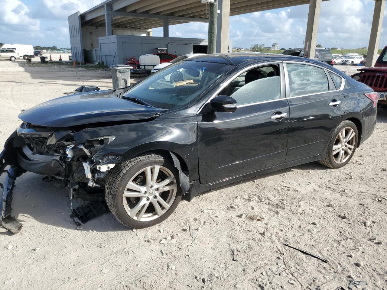 2015 Nissan Altima - Image 1