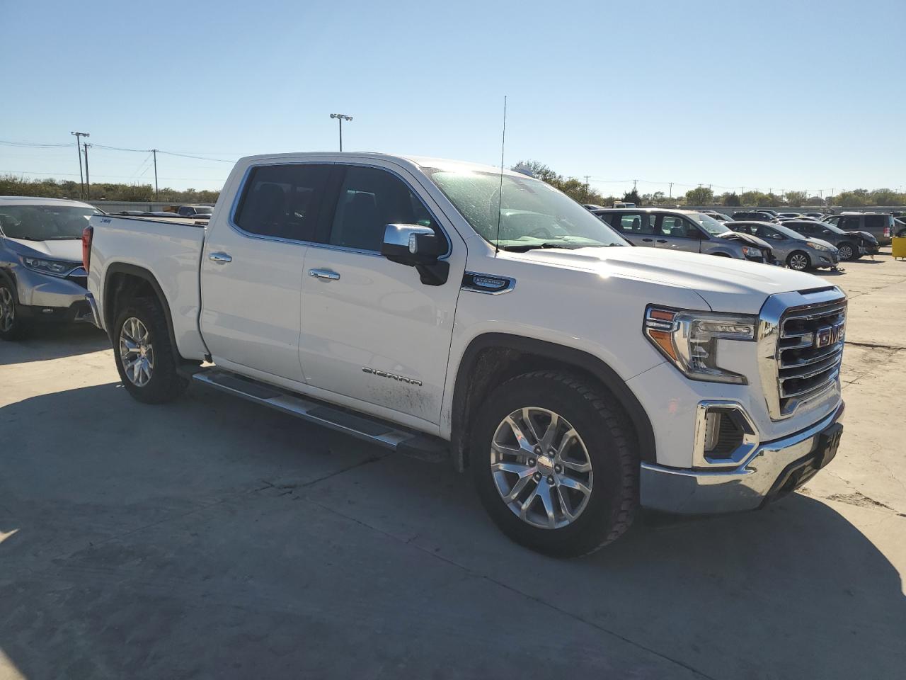 2022 GMC Sierra - Image 4