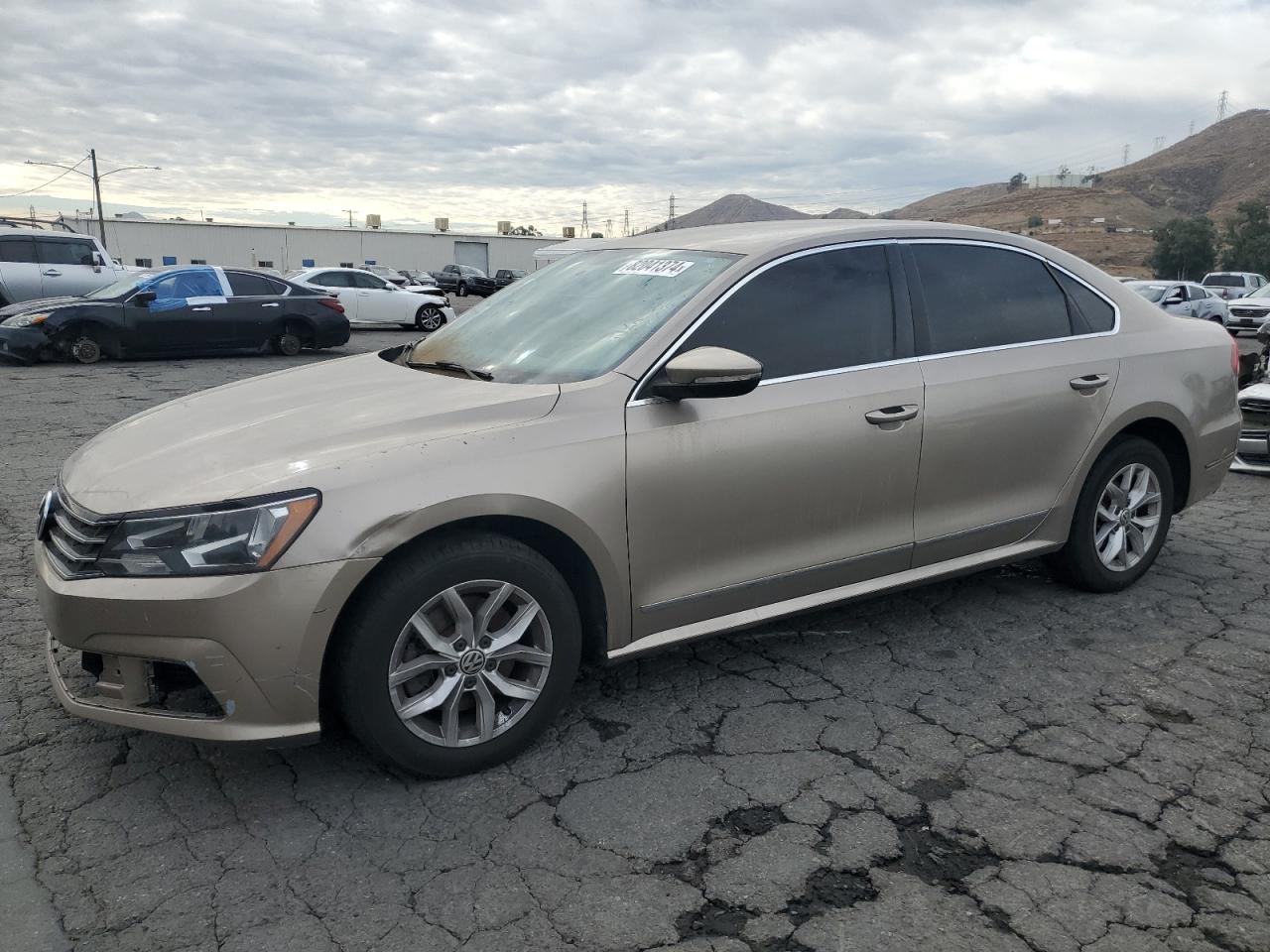 2016 Volkswagen Passat - Image 1