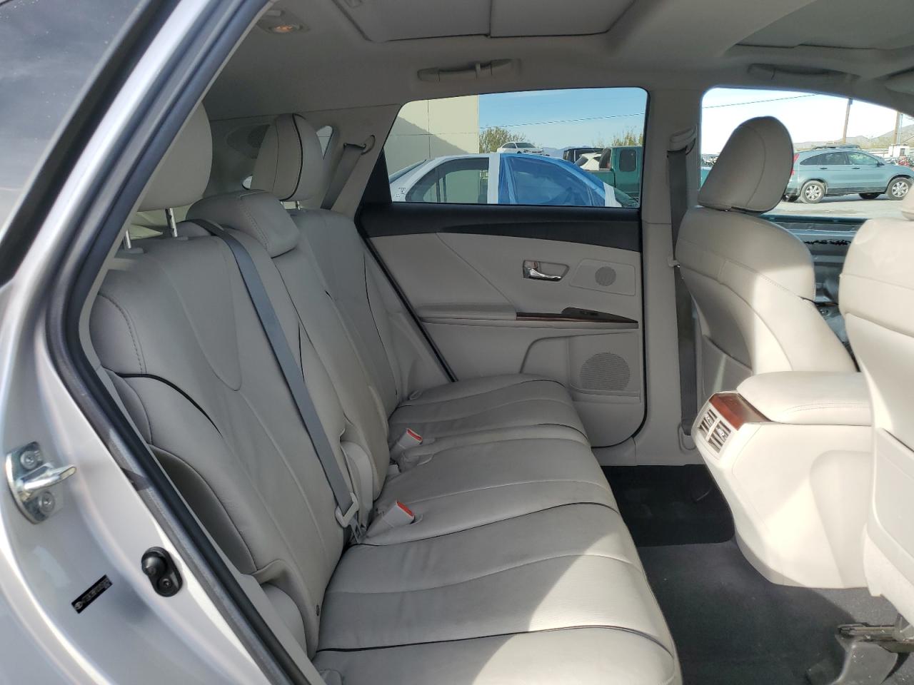 2012 Toyota Venza - Image 11