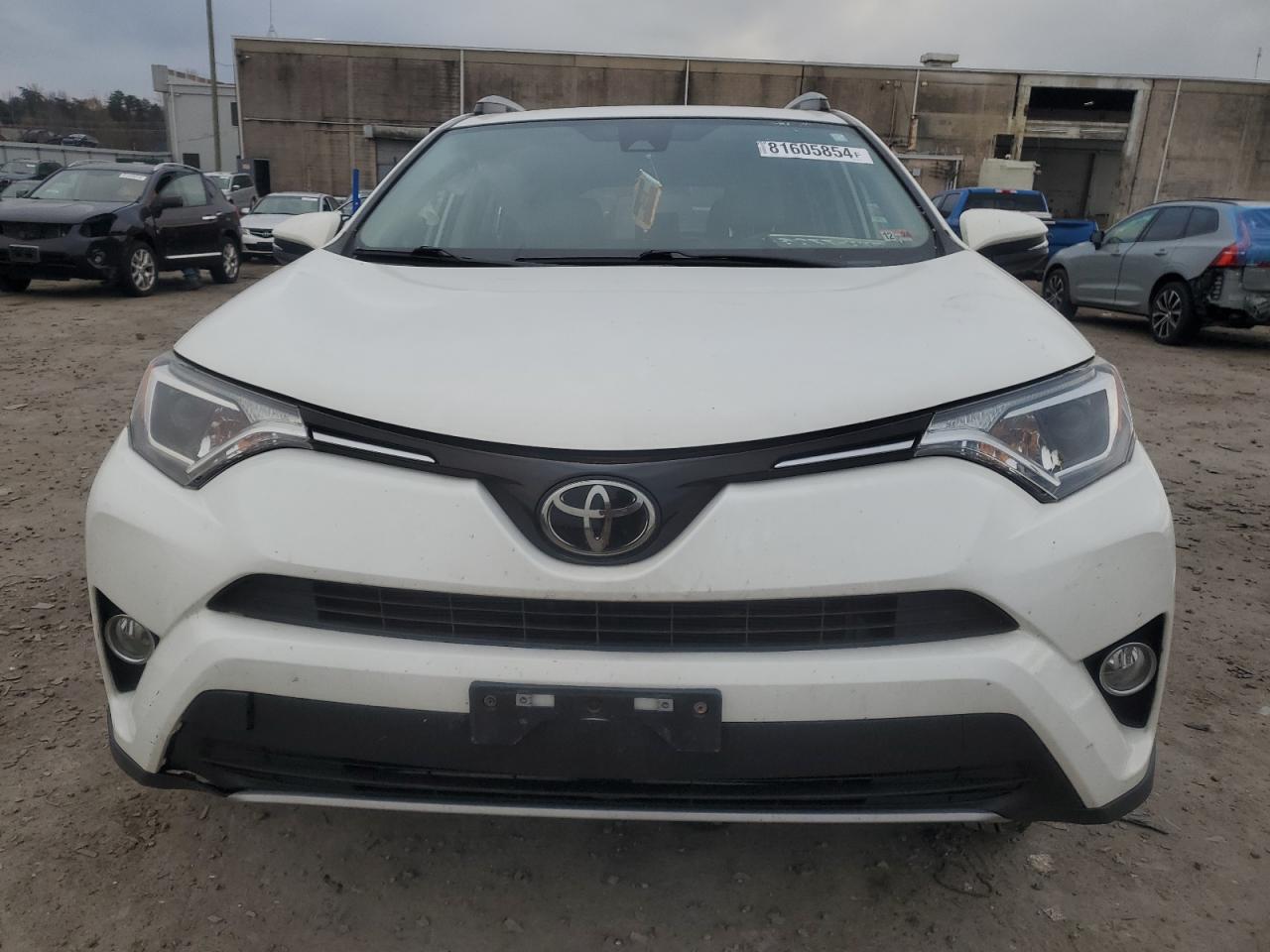 2018 Toyota RAV 4 - Image 5