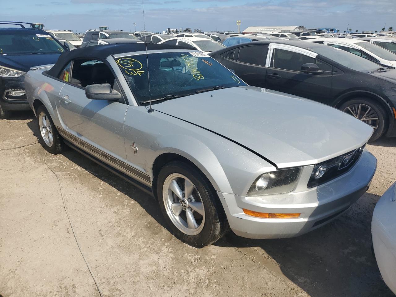 2007 Ford Mustang VIN: 1ZVHT84N275275460 Lot: 81047954