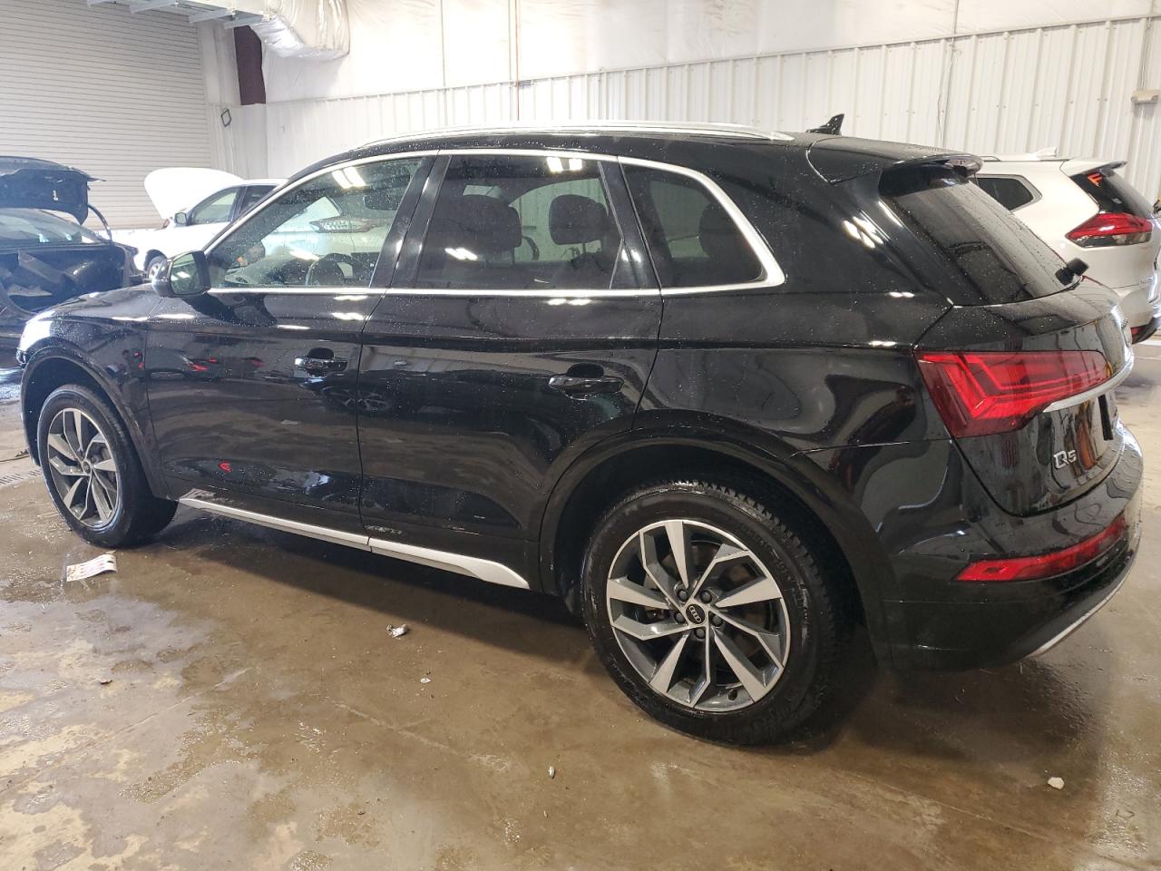 2021 Audi Q5 - Image 2