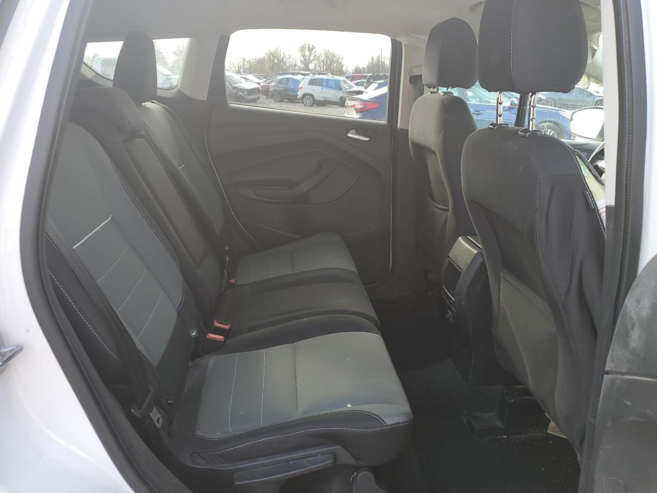2015 Ford Escape - Image 11