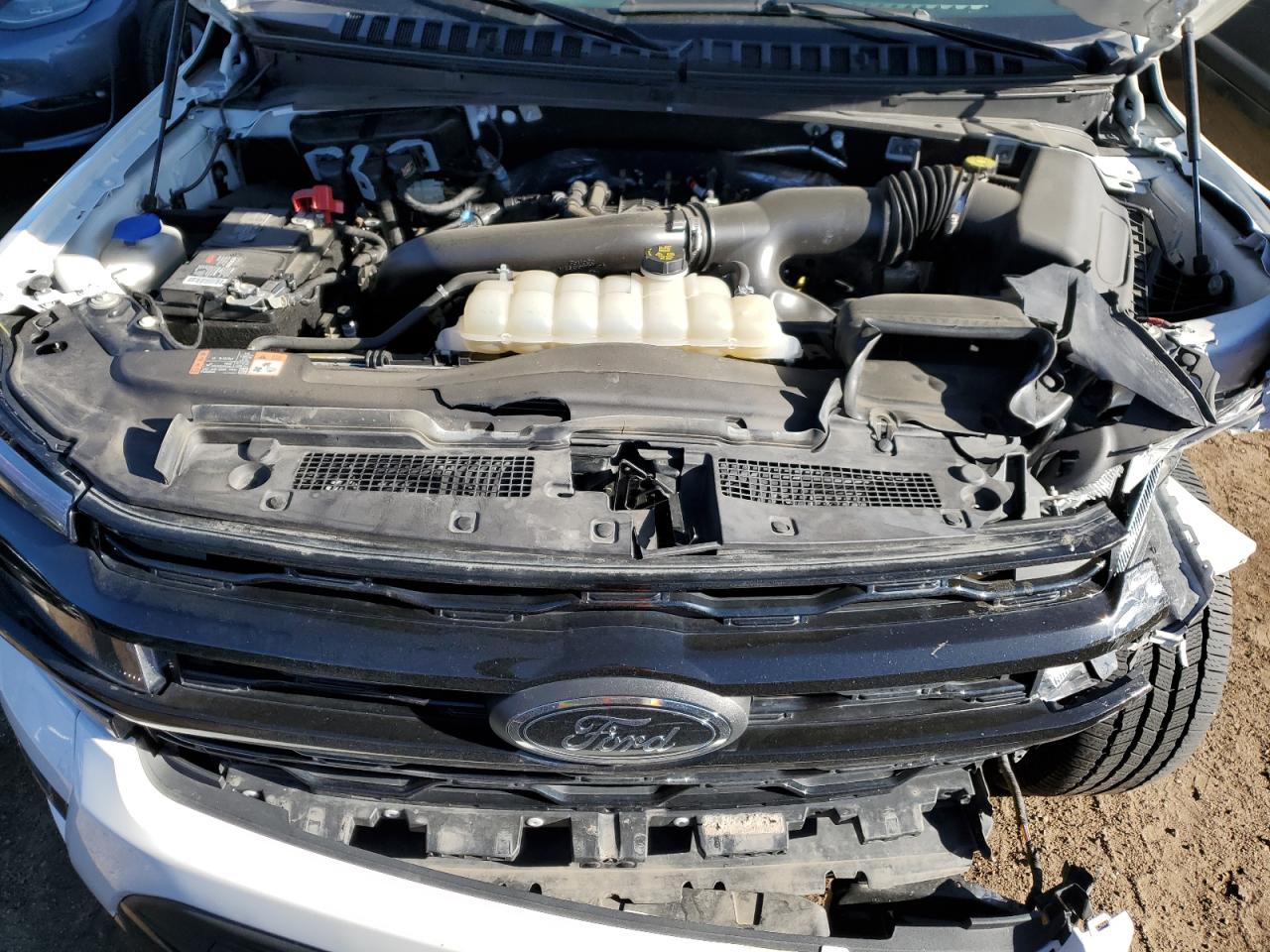 2022 Ford Expedition - Image 13