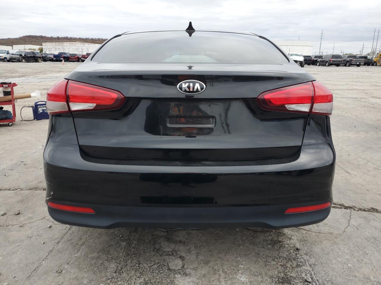 2017 Kia Forte Lx VIN: 3KPFK4A72HE086163 Lot: 78988154