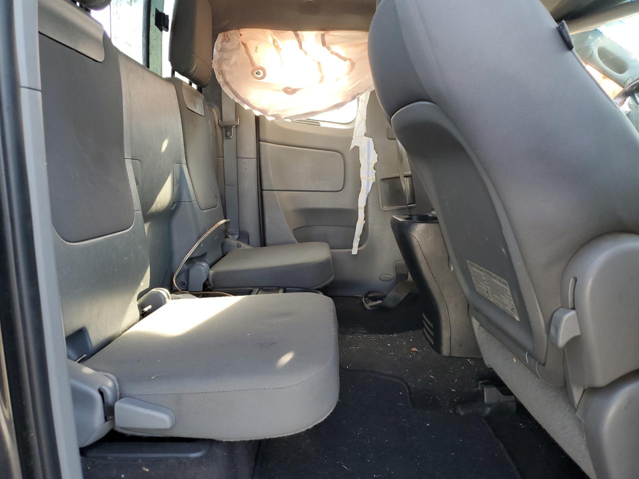 2012 Toyota Tacoma - Image 10