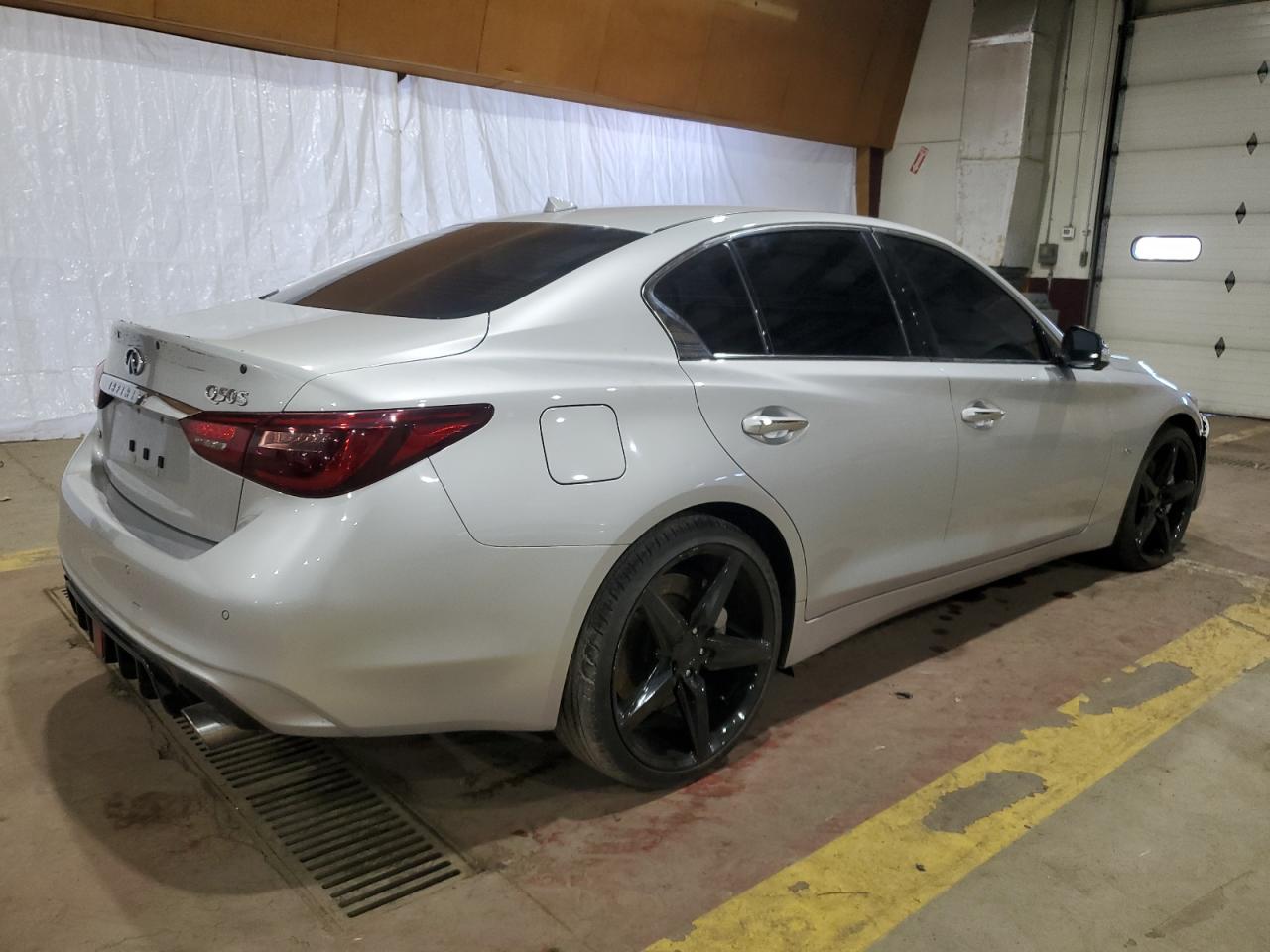 VIN JN1EV7AR3JM611361 2018 INFINITI Q50 no.3