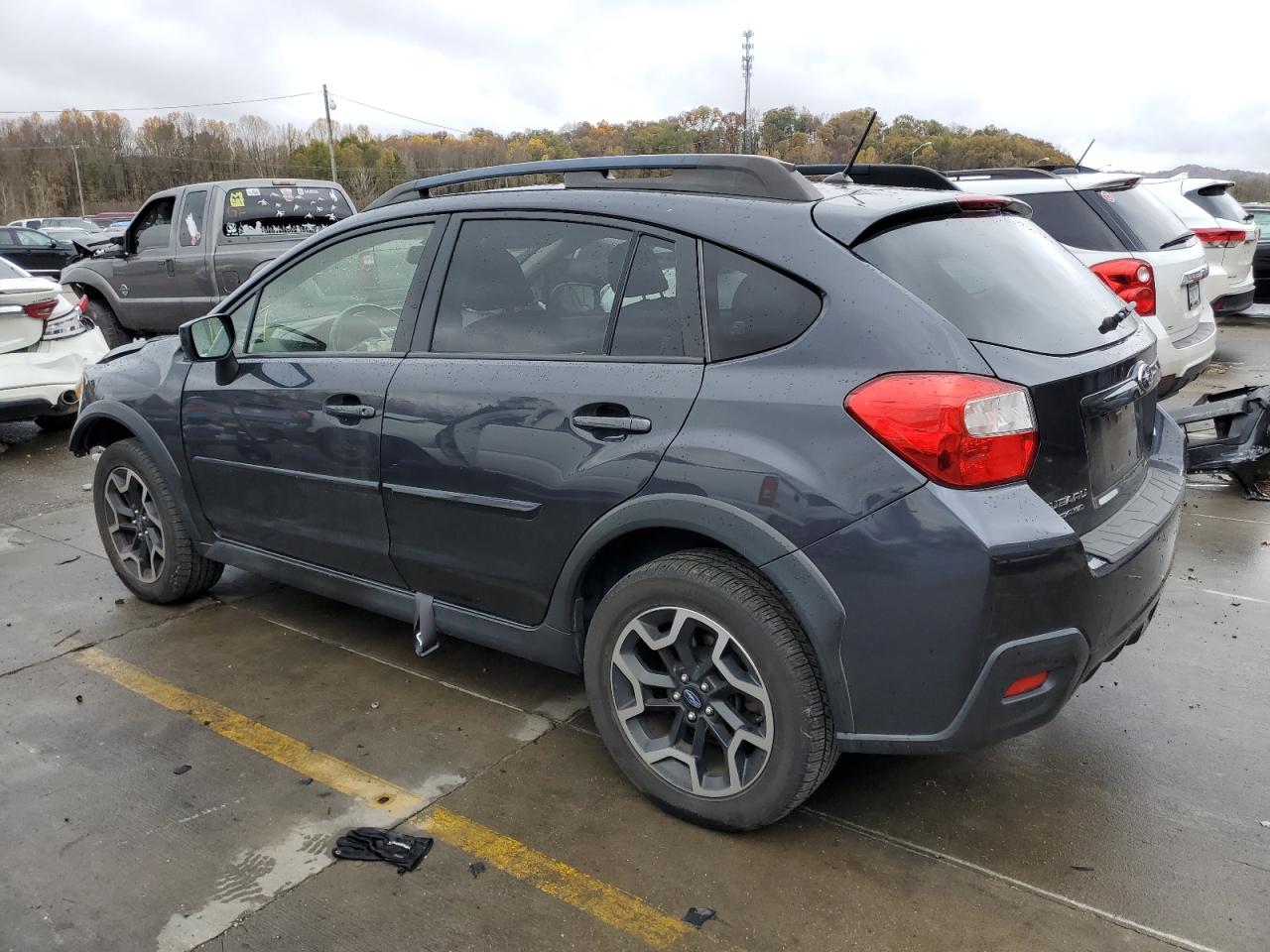 2016 Subaru XV - Image 2