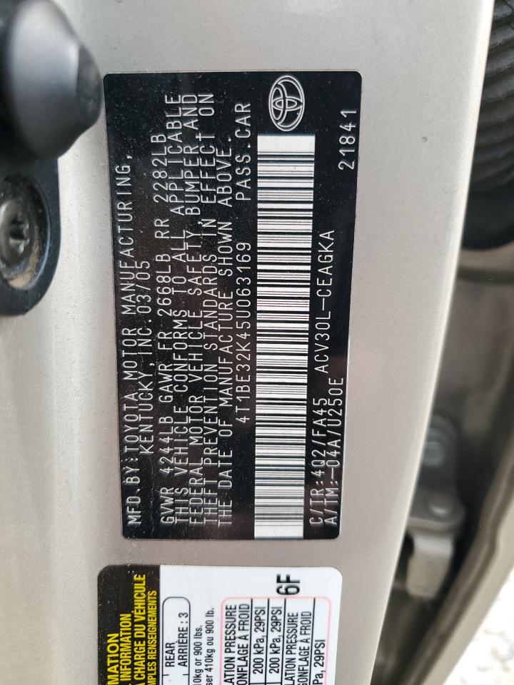 2005 Toyota Camry - Image 12