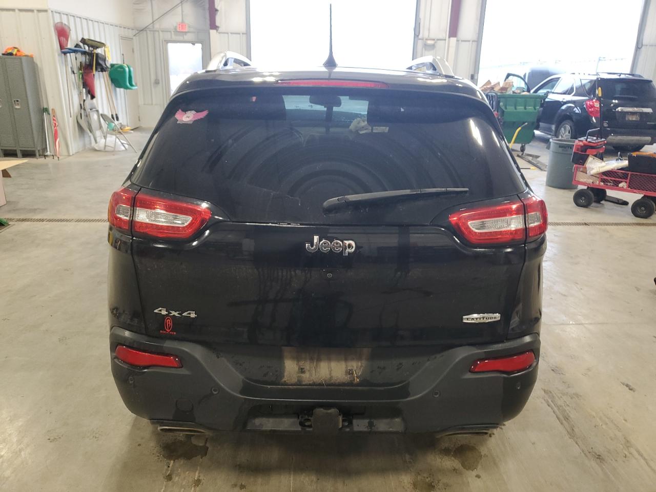 2017 Jeep Cherokee Latitude VIN: 1C4PJMCS5HW551887 Lot: 78873364