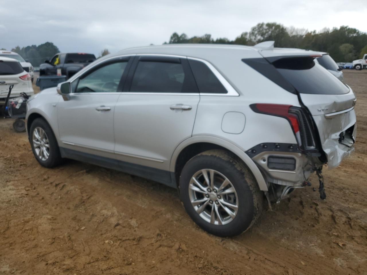 2020 Cadillac XT5 - Image 2