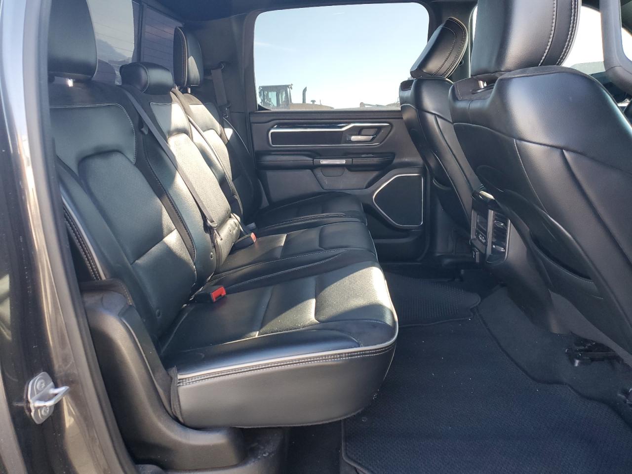 2019 RAM 1500 - Image 10