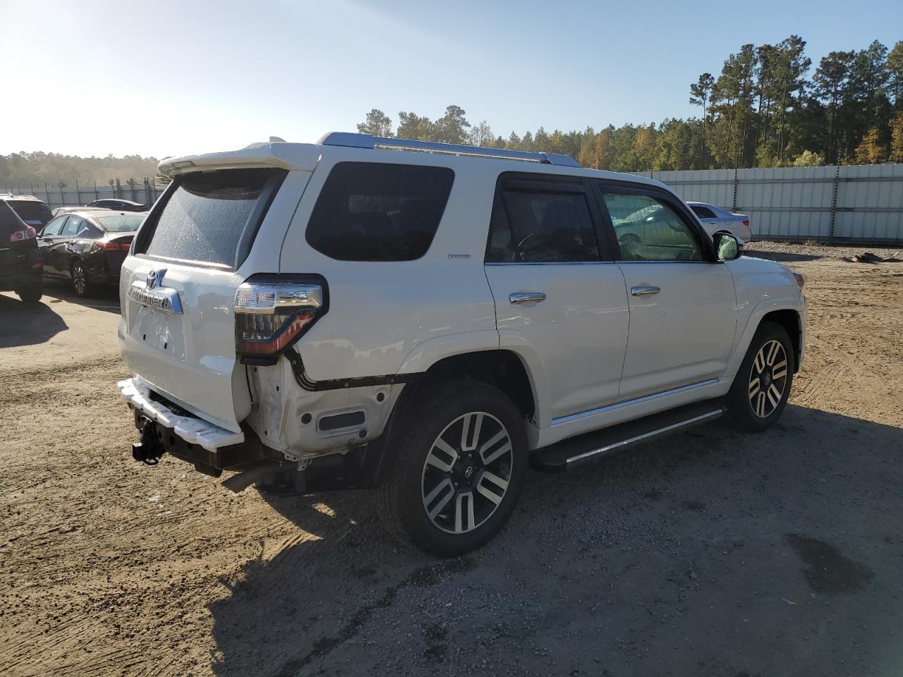 2019 Toyota 4Runner - Image 3