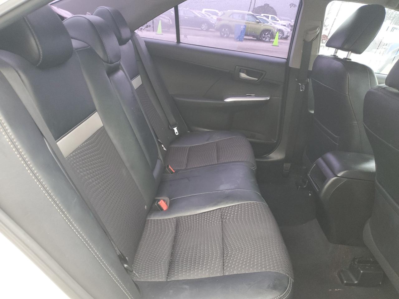 2012 Toyota Camry - Image 10