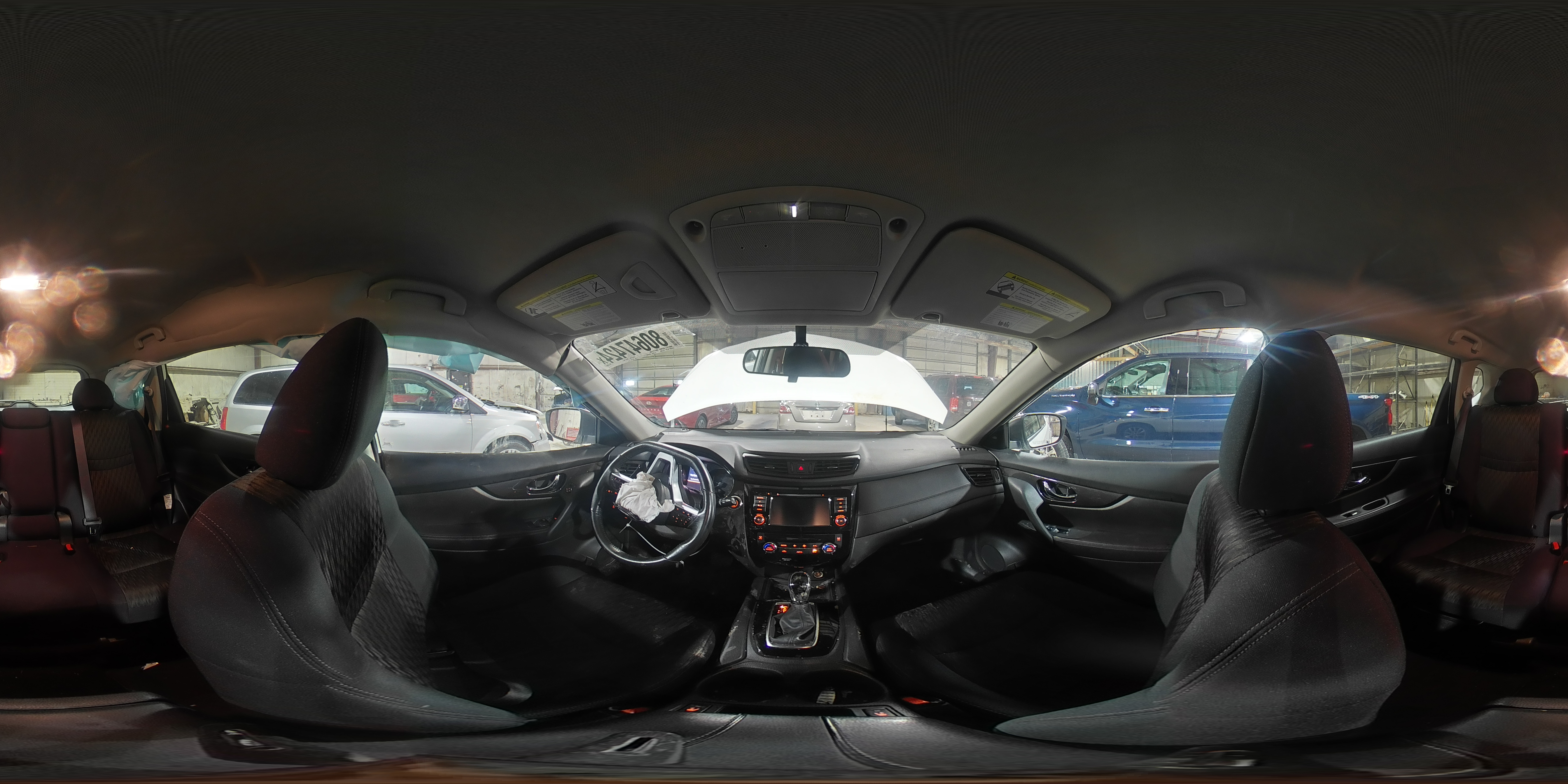 2018 Nissan Rogue - Image 13