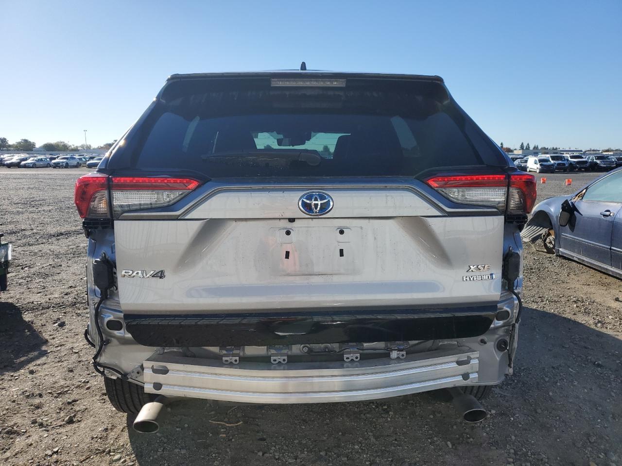 2022 Toyota RAV 4 - Image 6