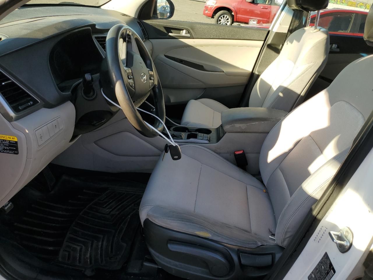 2017 Hyundai Tucson - Image 7