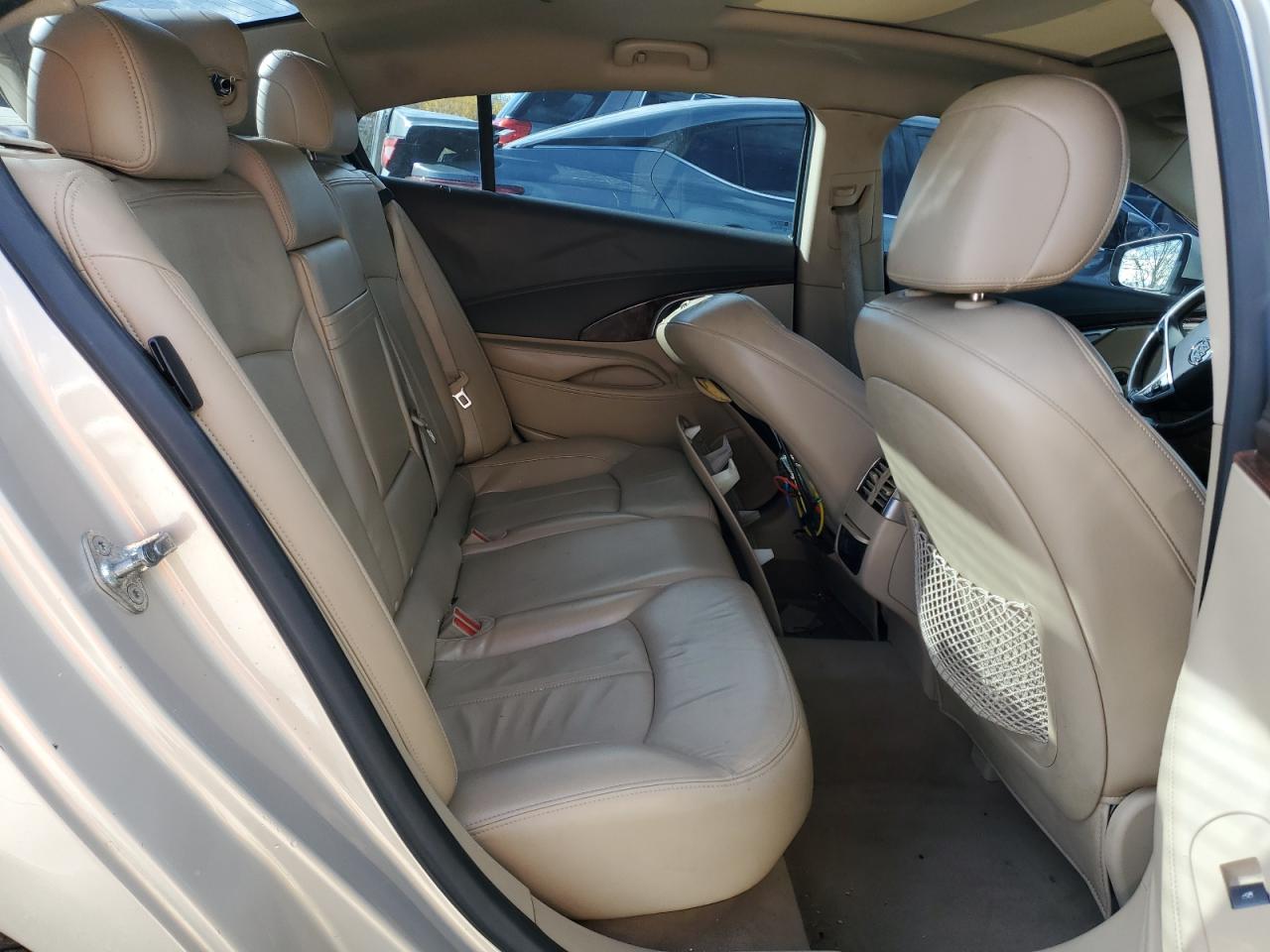 2010 Buick LaCrosse - Image 10