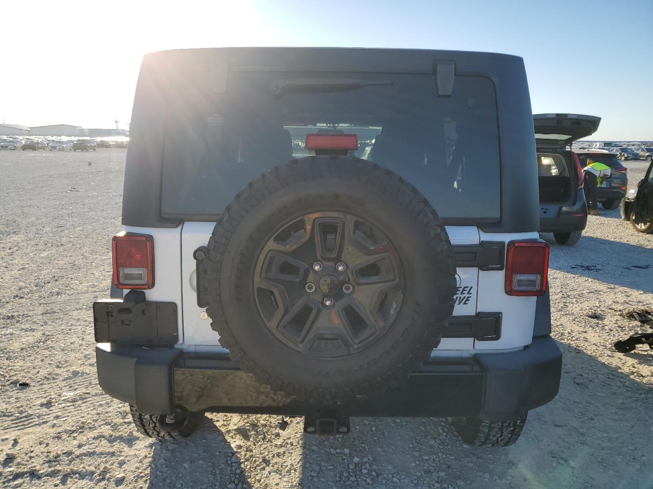 2015 Jeep Wrangler - Image 6