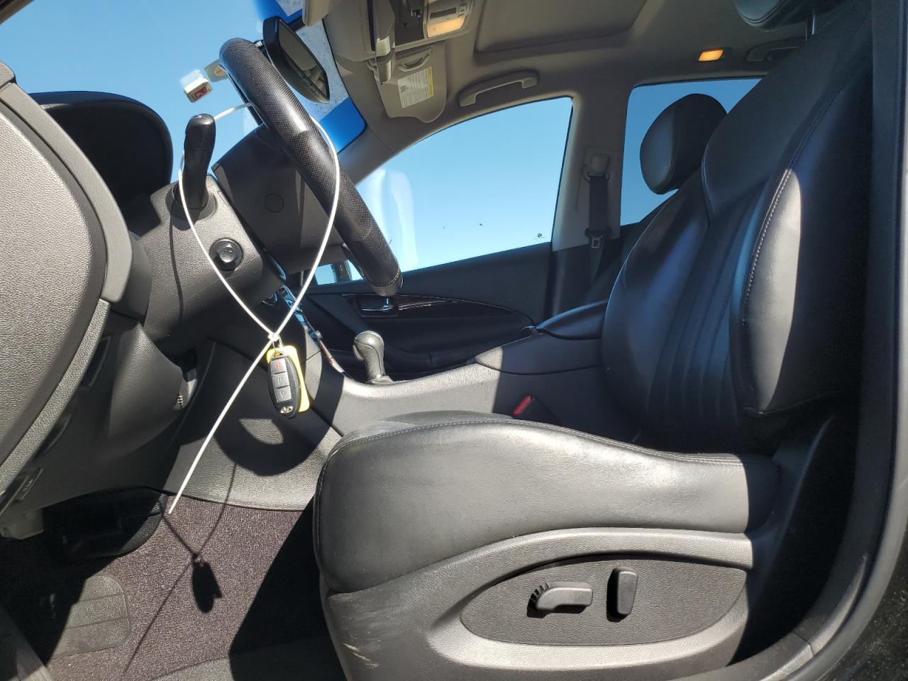 2017 Infiniti QX50 - Image 7