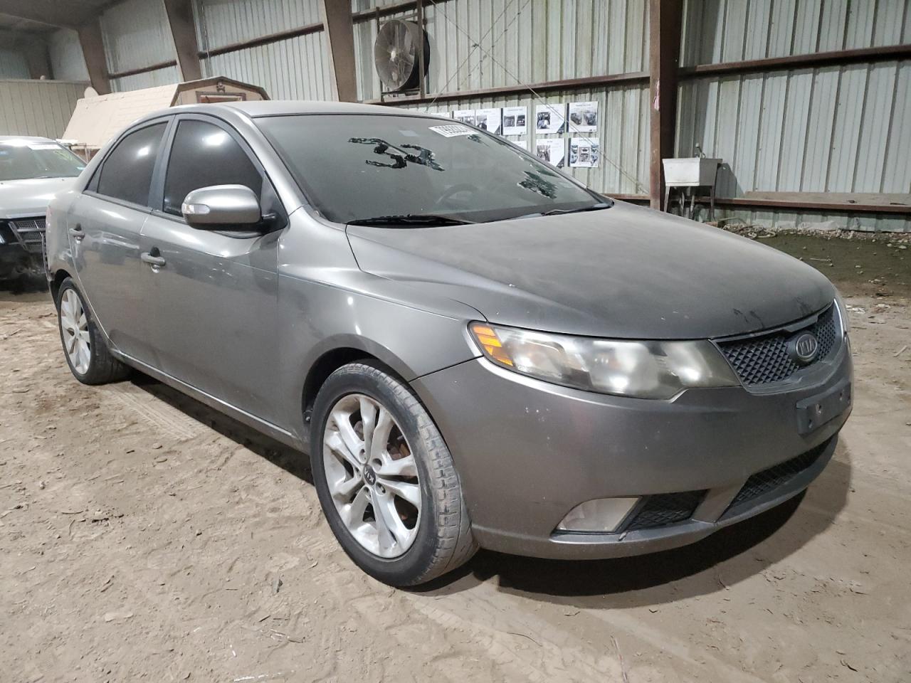 2010 Kia Forte - Image 4