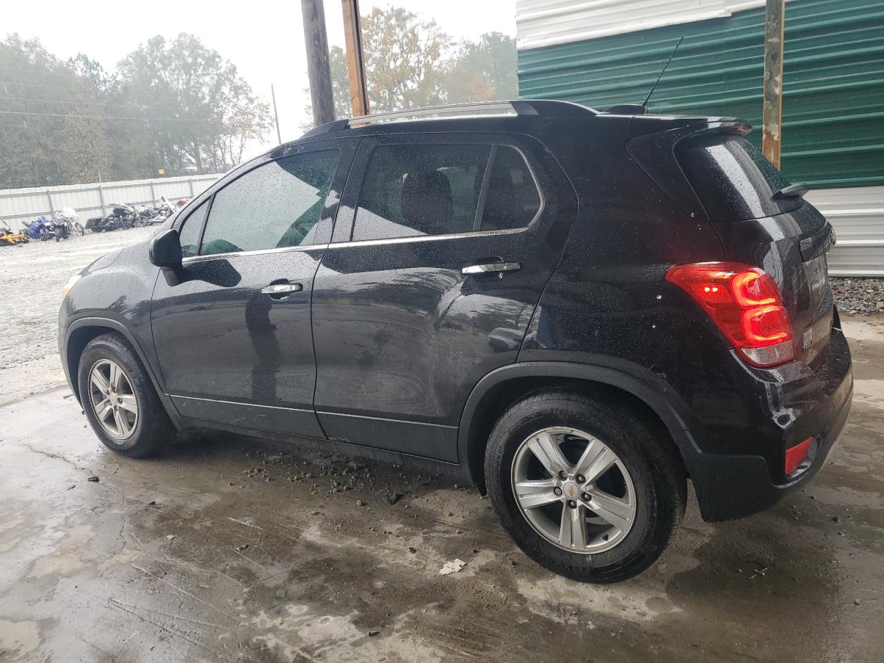 2019 Chevrolet Trax - Image 2