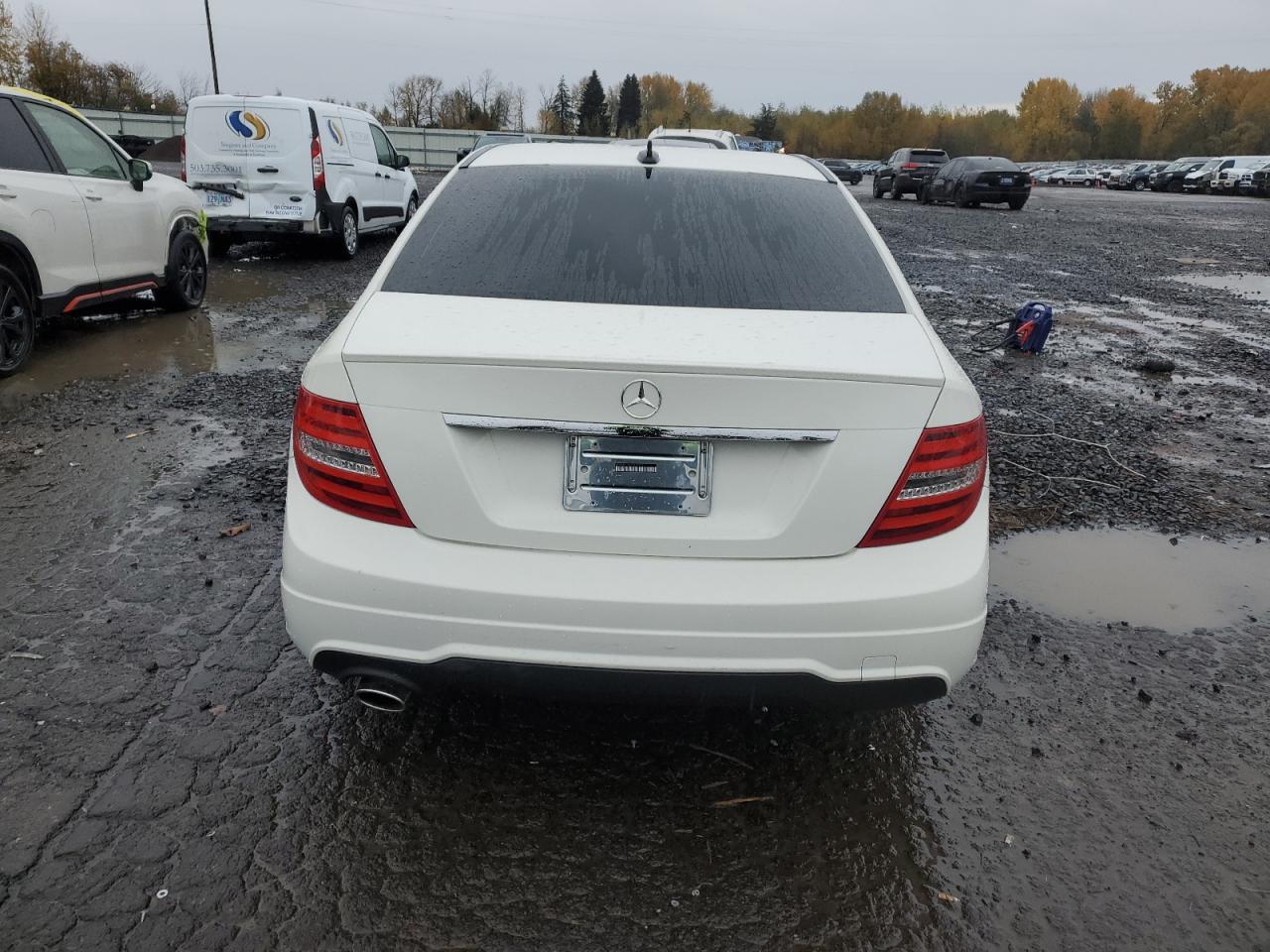 2012 Mercedes-Benz C 250 VIN: WDDGF4HB2CR207716 Lot: 81542254