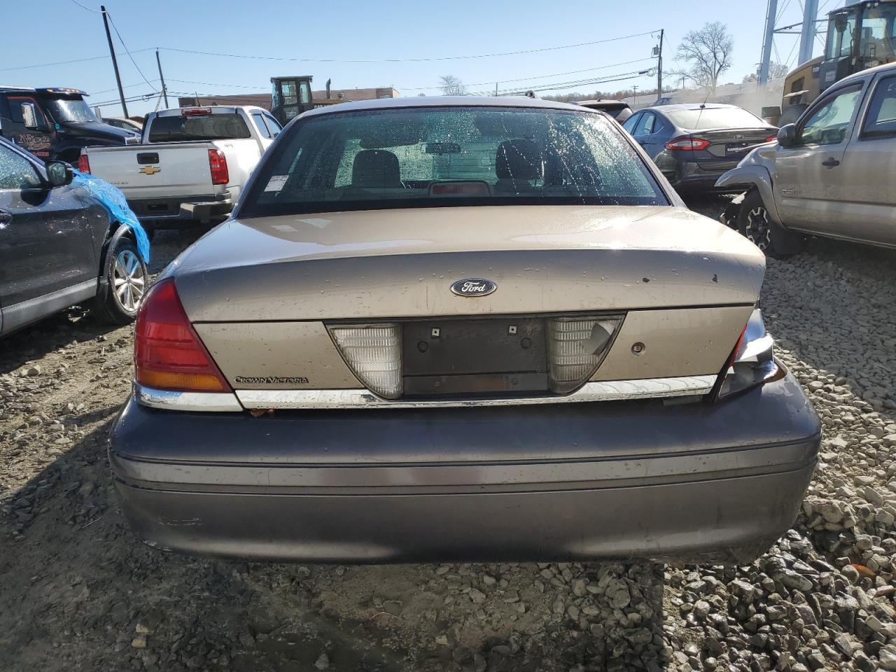 2003 Ford Crown Victoria VIN: 2FAFP73W43X138649 Lot: 78799164