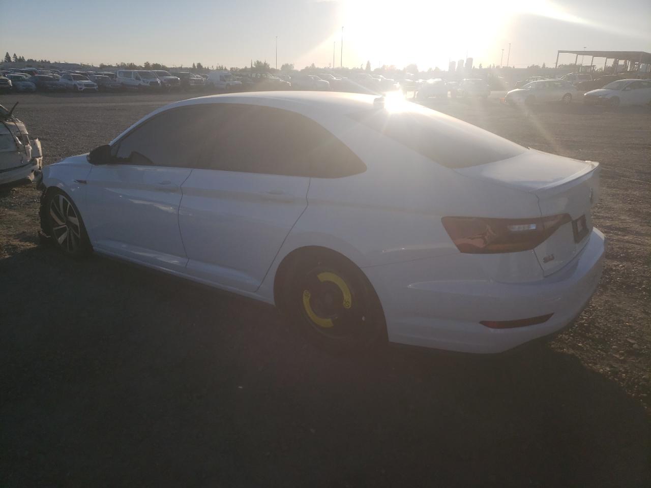 2019 Volkswagen Jetta - Image 2