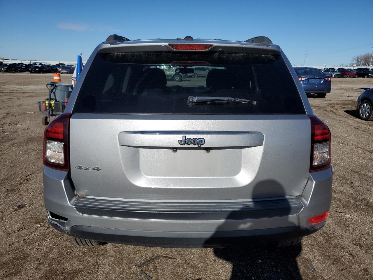 VIN 1C4NJDBB2GD509776 2016 JEEP COMPASS no.6