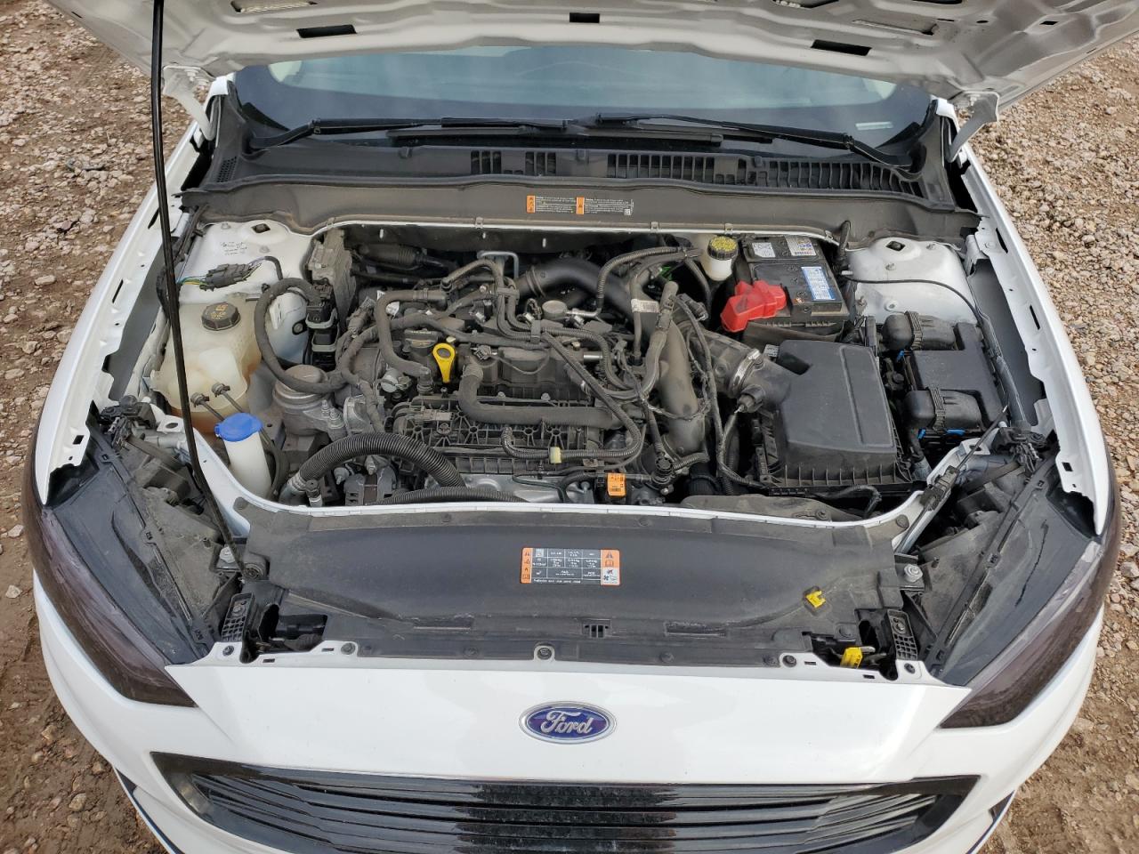 2020 Ford Fusion - Image 11