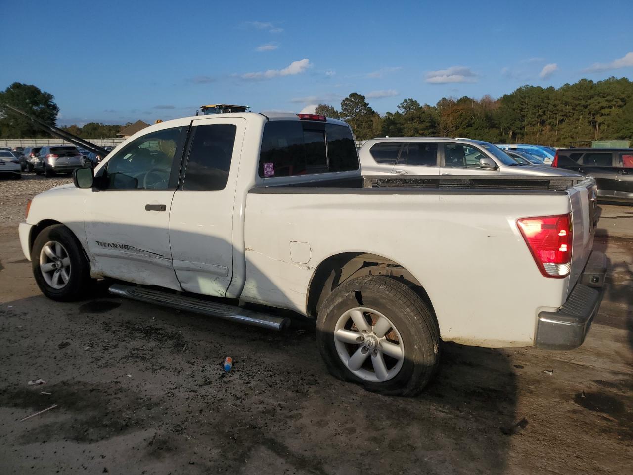 2008 Nissan Titan - Image 2
