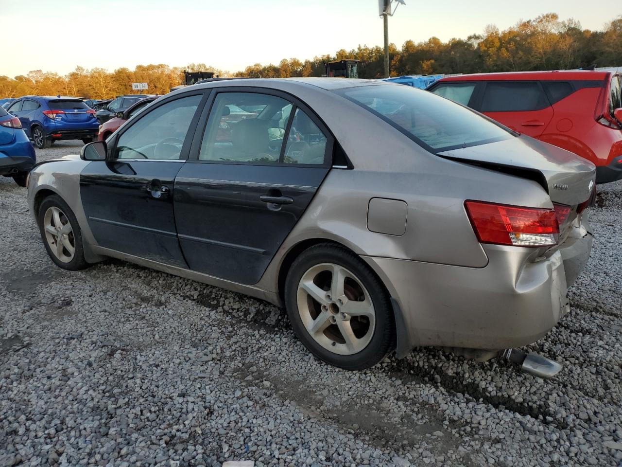 2006 Hyundai Sonata - Image 2