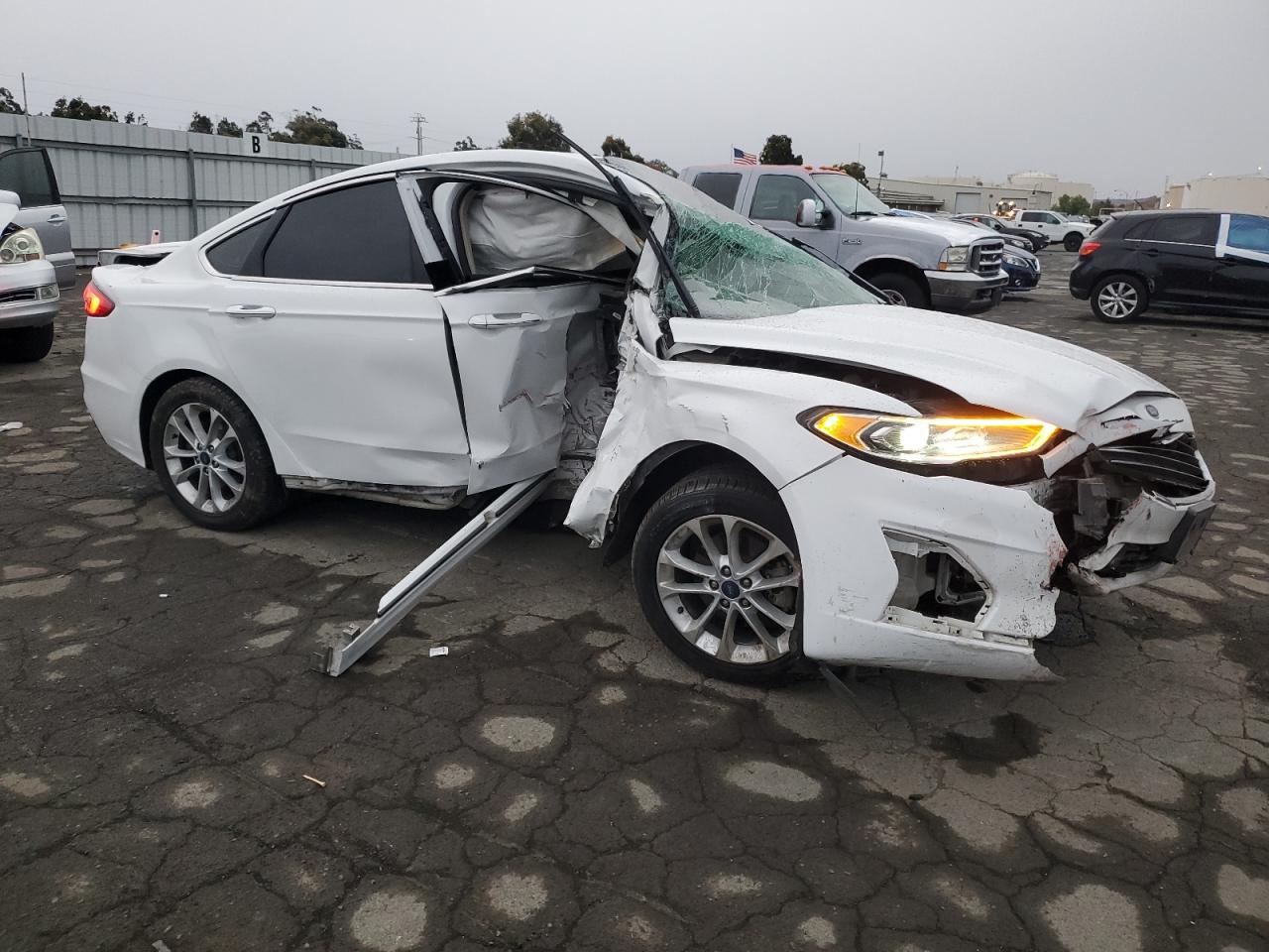2019 Ford Fusion - Image 4