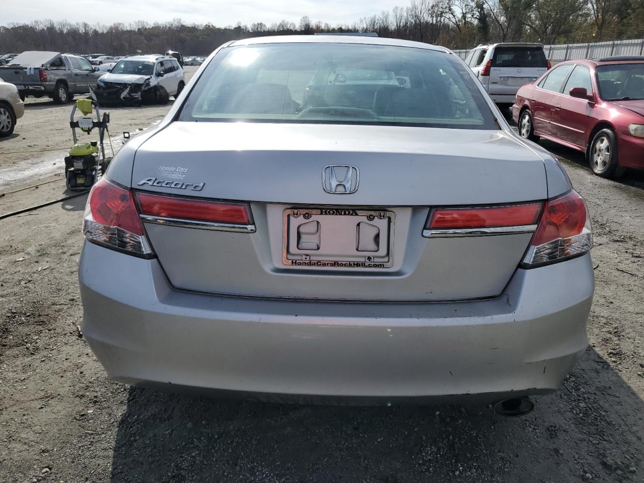 2012 Honda Accord - Image 6