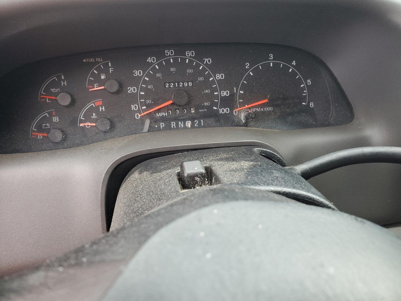 2001 Ford F250 - Image 9