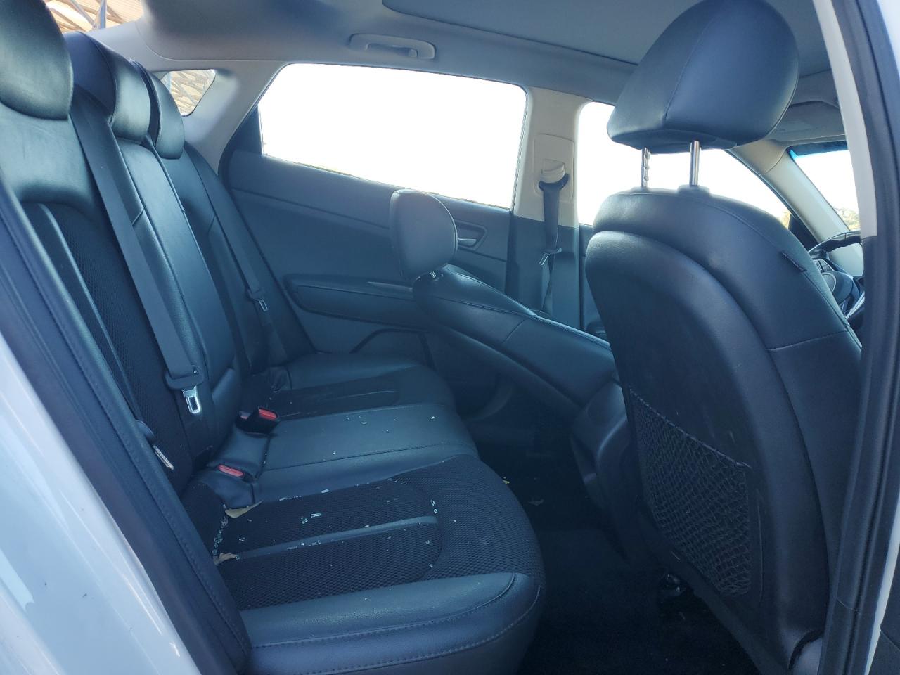 2019 Kia Optima - Image 10