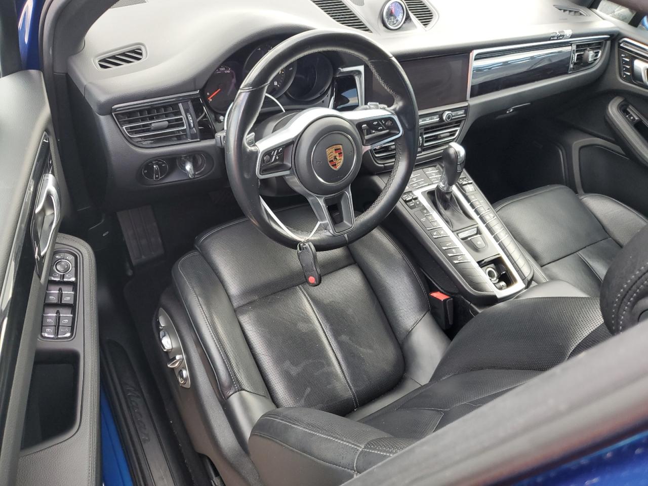 2020 Porsche Macan VIN: WP1AA2A57LLB05465 Lot: 77945094