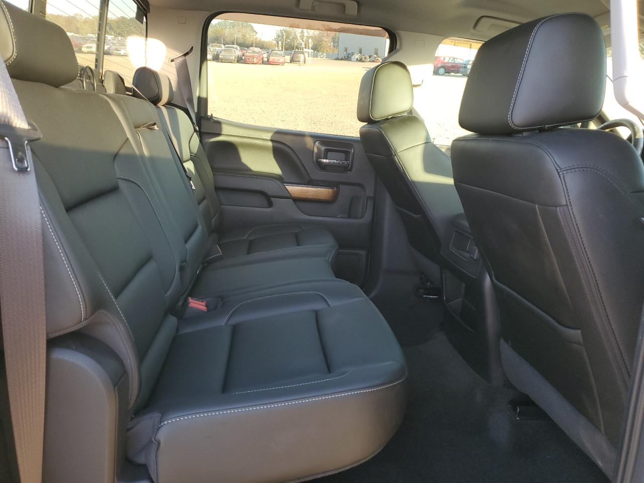 2017 Chevrolet Silverado - Image 10