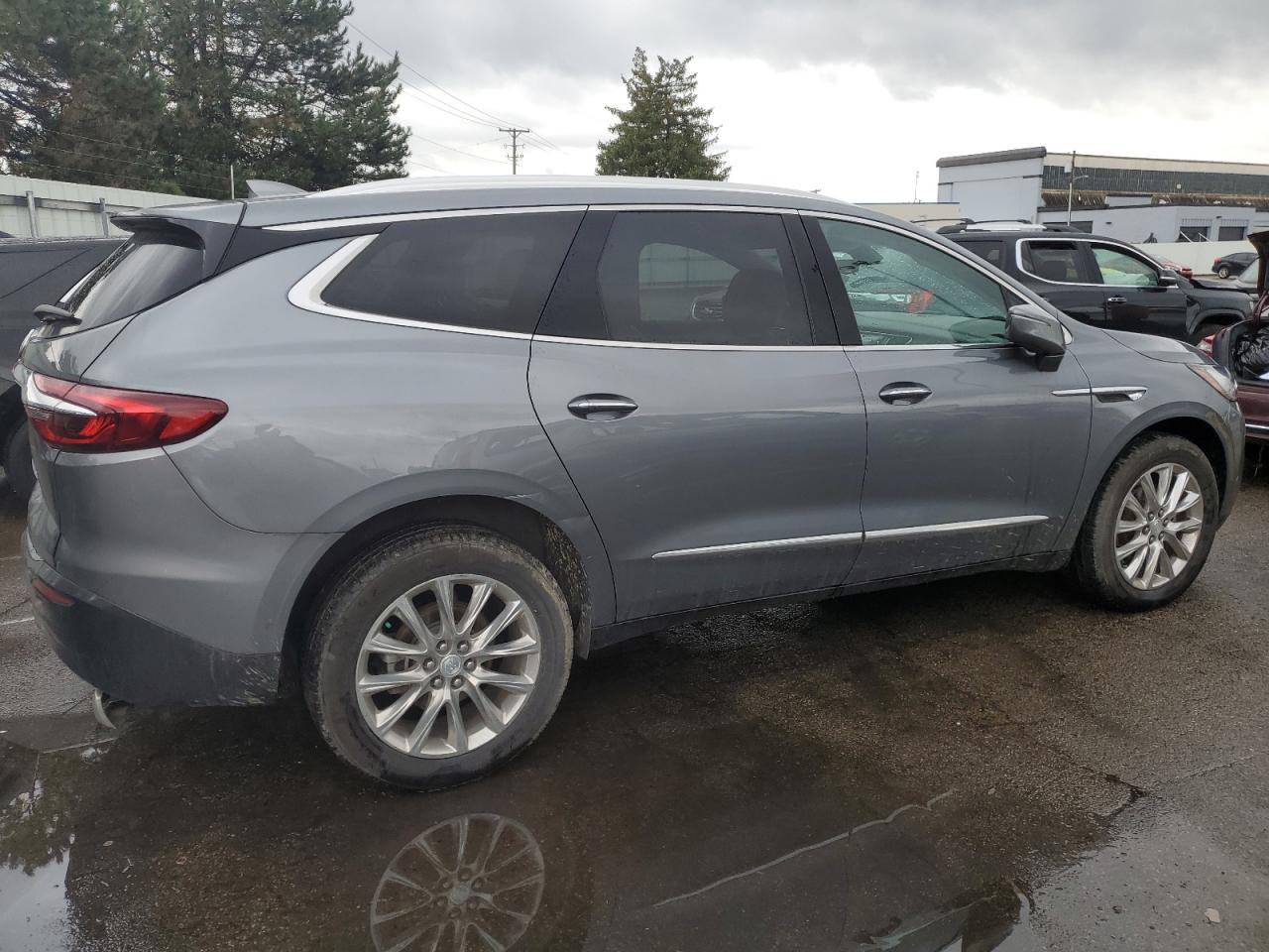 VIN 5GAEVAKWXLJ235374 2020 BUICK ENCLAVE no.3