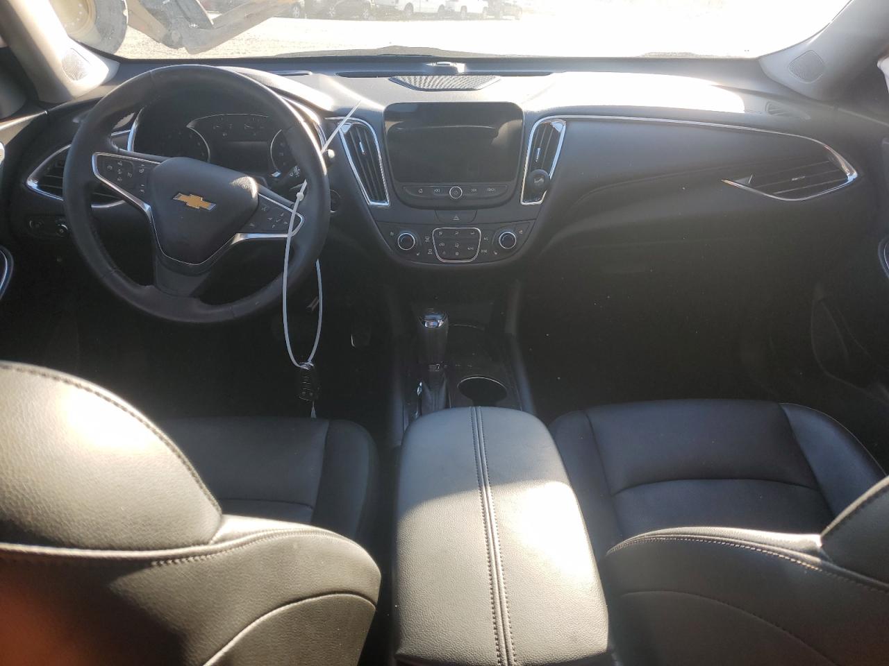2018 Chevrolet Malibu - Image 8